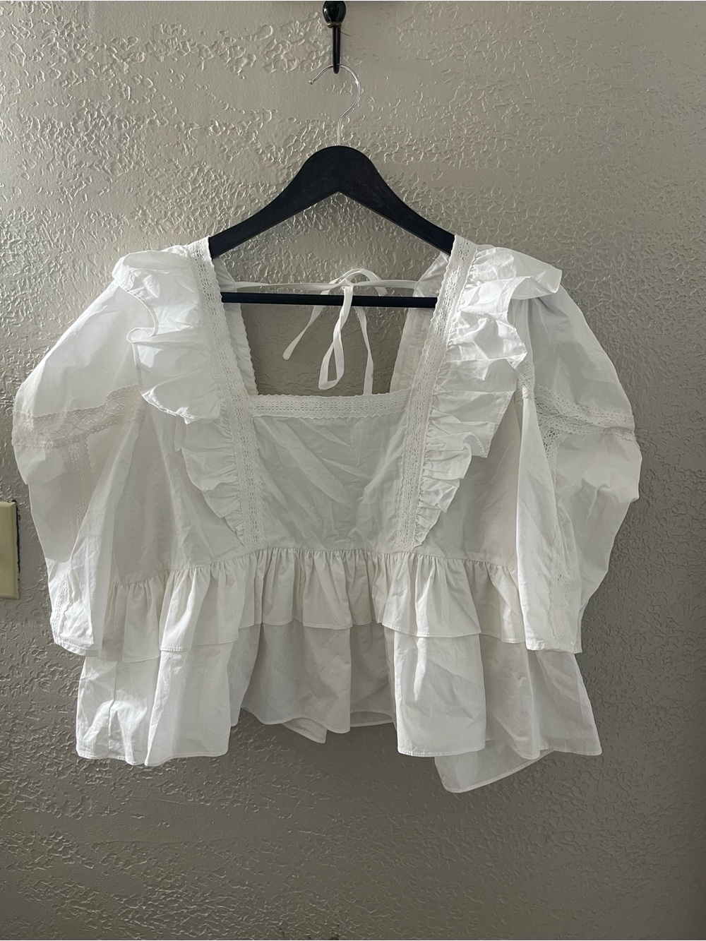 NWT by the River Women's White Cotton Ruffled Peasant Cropped Top XL